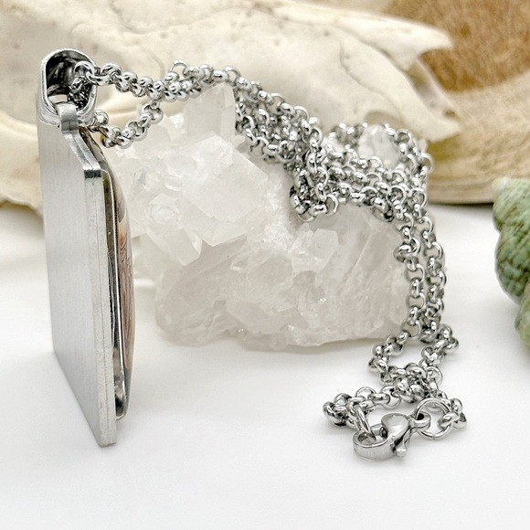 BEAUTIFUL Glass Arch Angel Michael Silver Protection Necklace Pendant - Picture 3 of 6